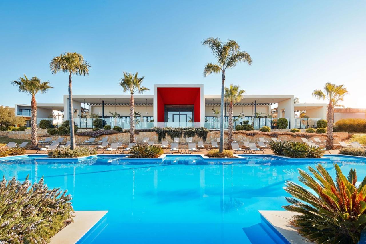 Hotel Tivoli Alvor Algarve Esterno foto The swimming pool at the Hard Rock Hotel
