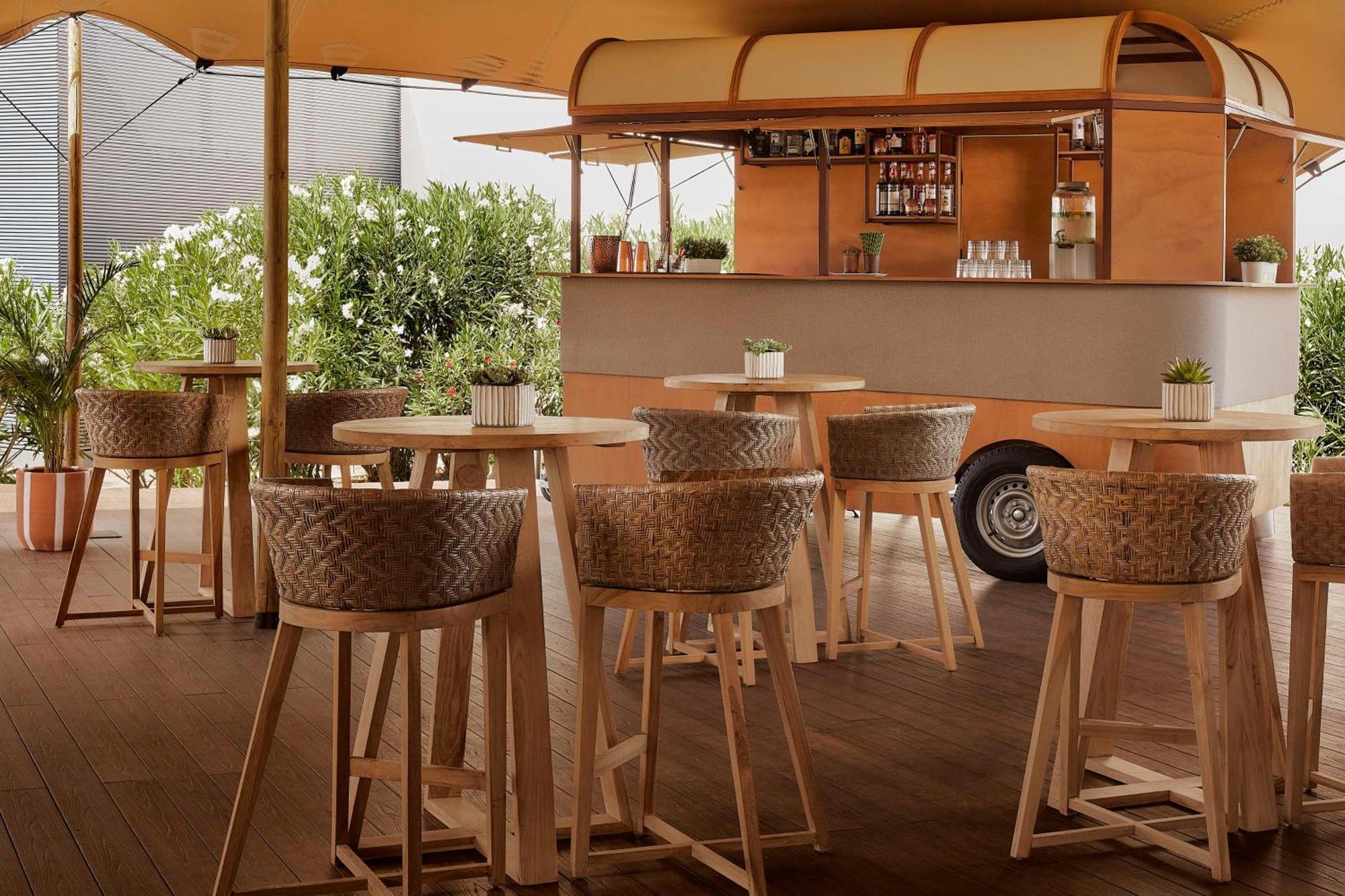 Hotel Tivoli Alvor Algarve Esterno foto The interior of a mobile bar