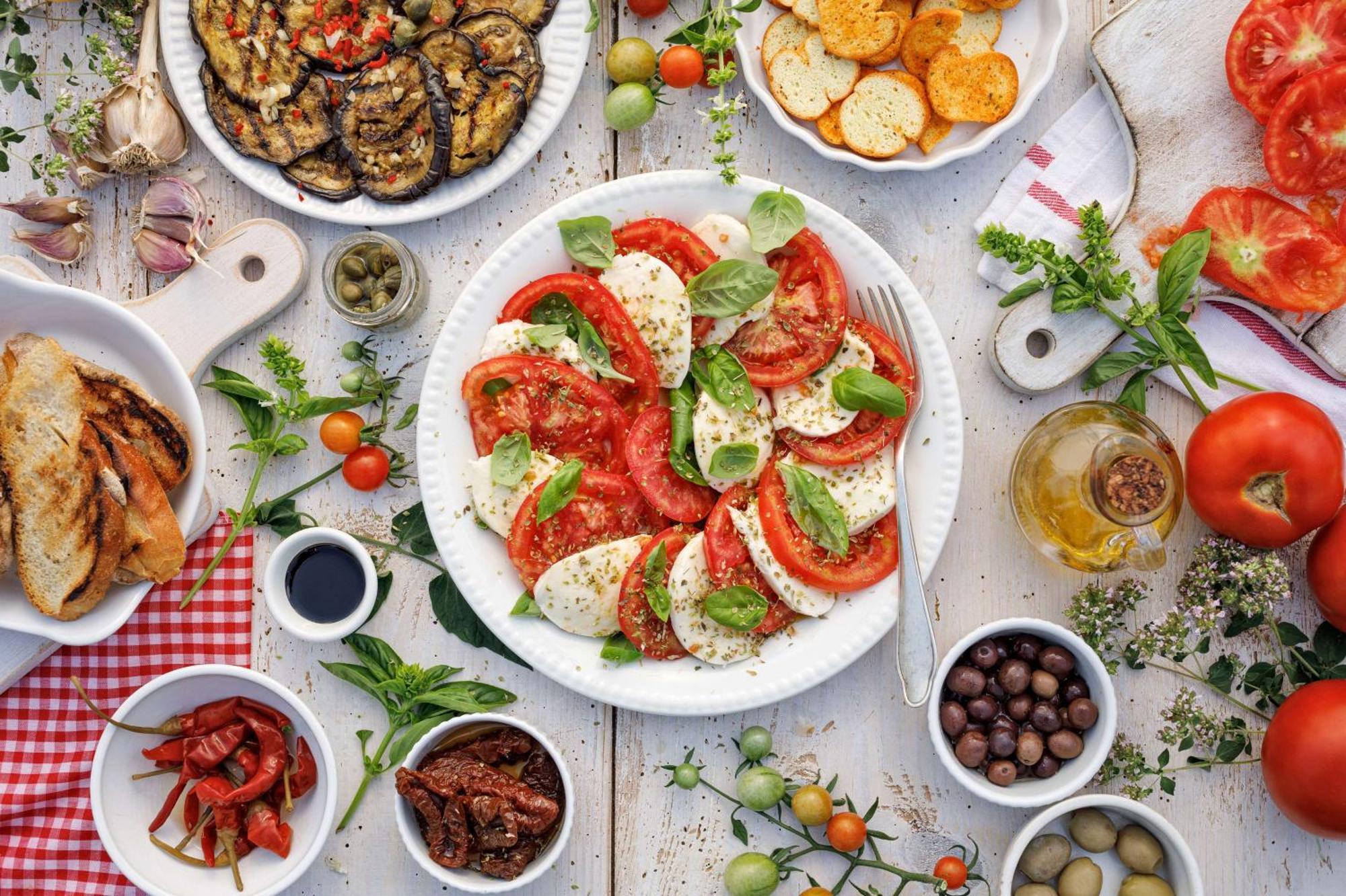 Hotel Tivoli Alvor Algarve Esterno foto A selection of Italian cuisine