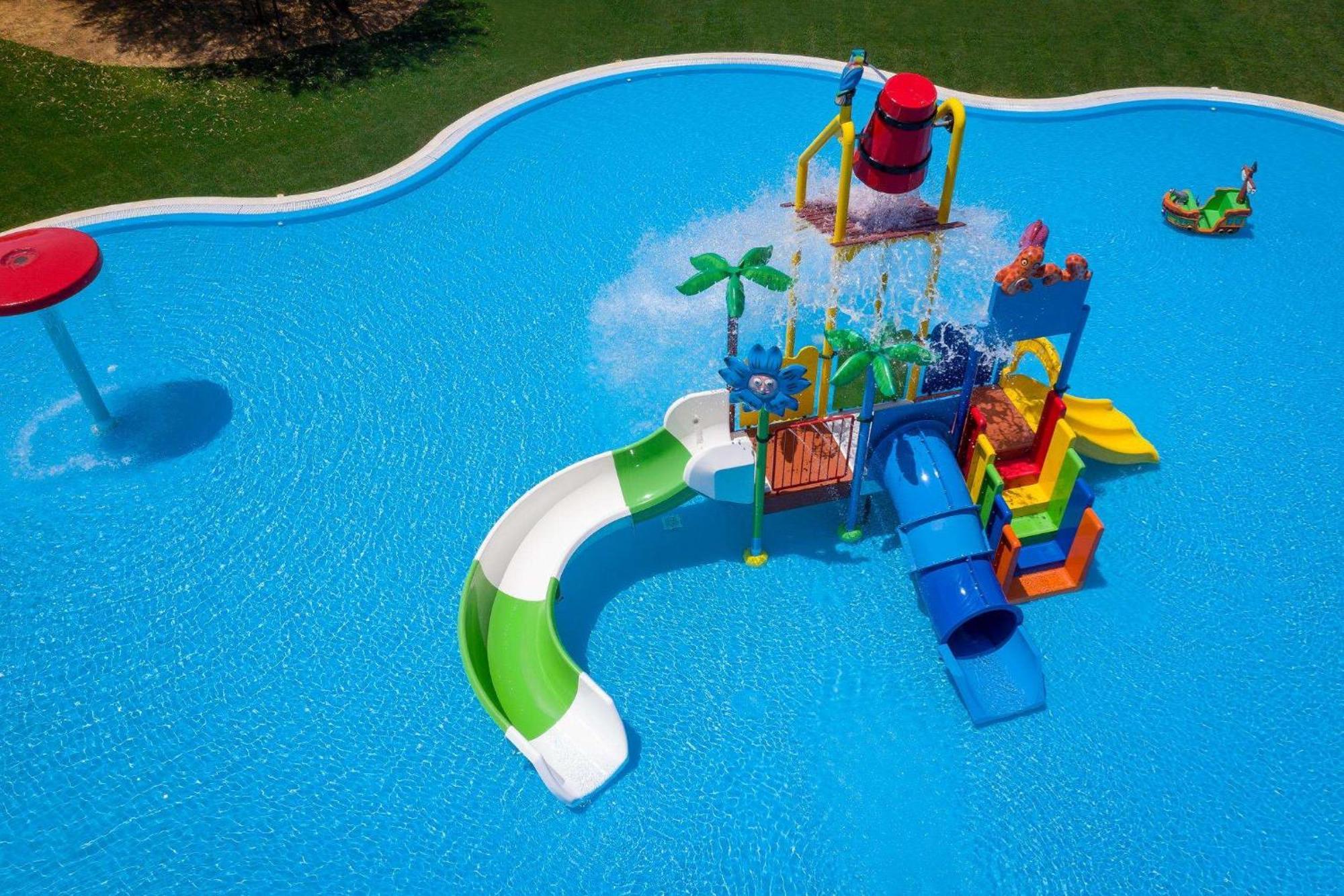 Hotel Tivoli Alvor Algarve Esterno foto Aerial view of the water park