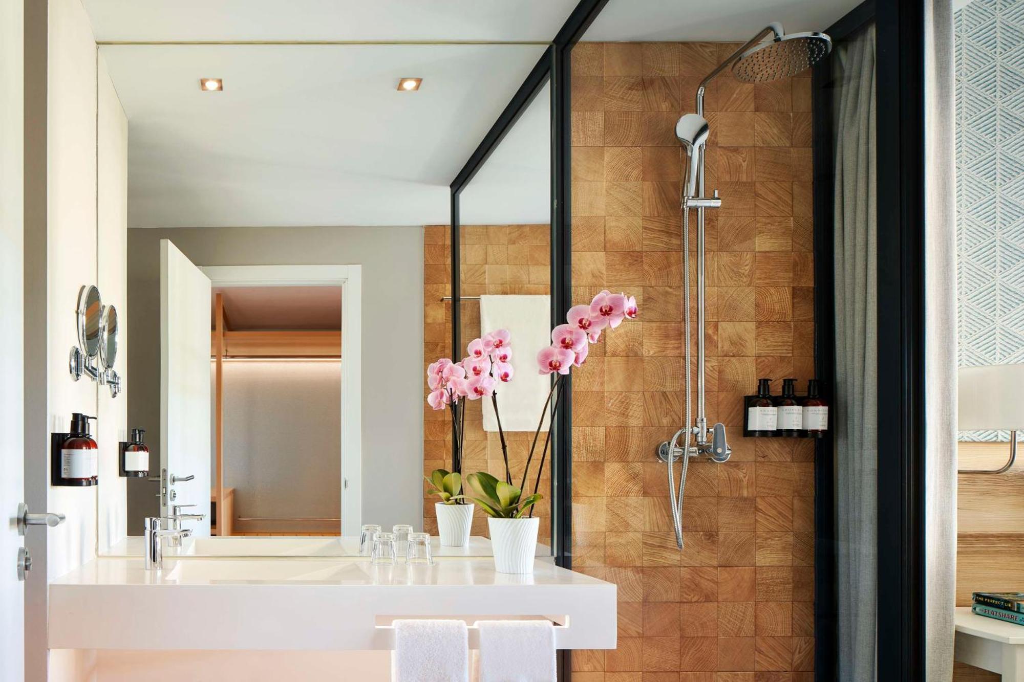 Hotel Tivoli Alvor Algarve Esterno foto Bathroom